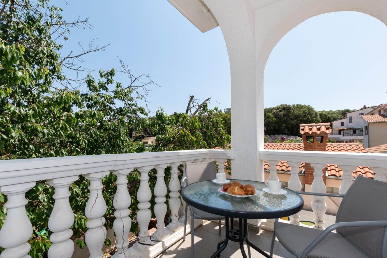 Villa Lucija 普耶斯察纳乌瓦拉 外观 照片